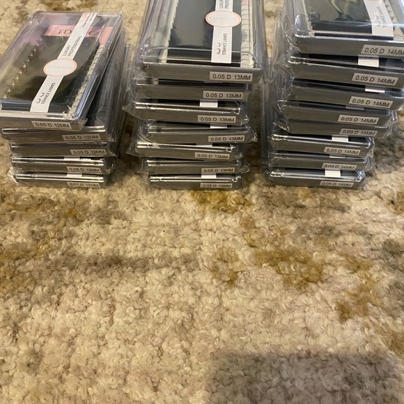 lot of TDANCE lash extensions easy fan - Picture 4 of 7